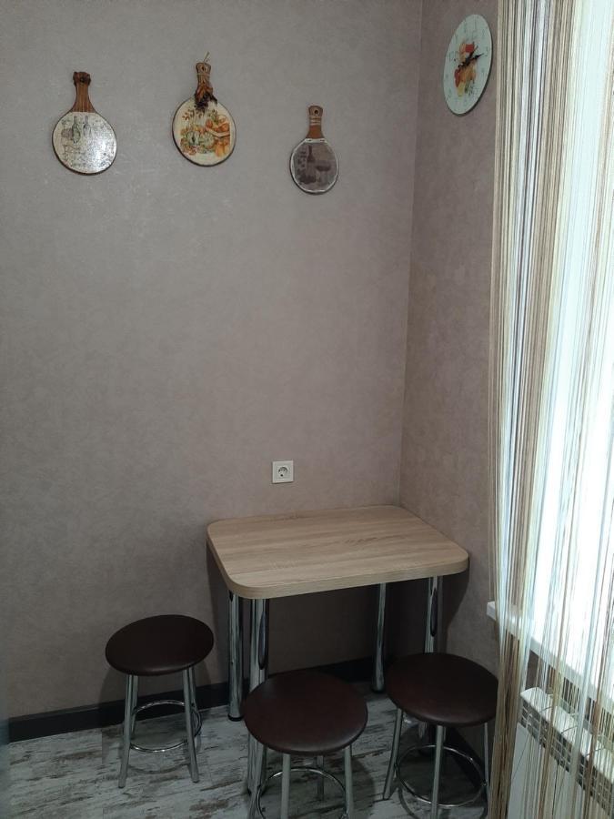1 Stop From Railway Station Apartamento Kiev Exterior foto